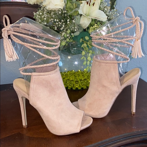 ❤️GIFTED❤️Shoe Dazzle suede peep-toe booties - Picture 2 of 11